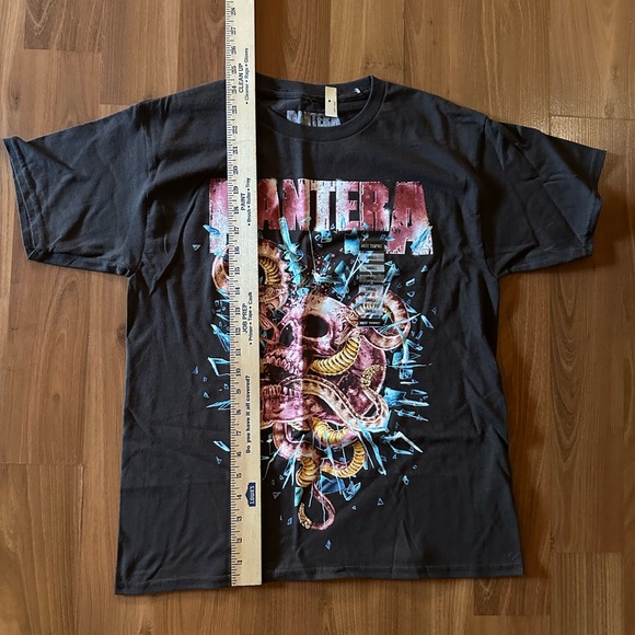 🆕 NWT Pantera Drill Bit Skull & Snake 🐍 T-shirt size Small Hot Topic 🎸 - Picture 3 of 7